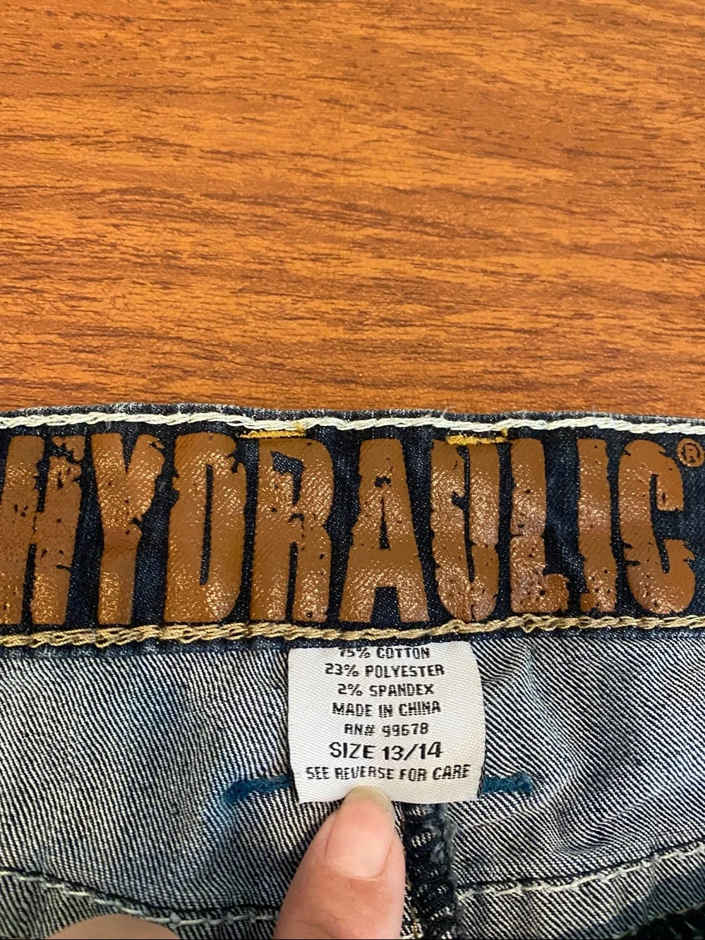 Hydraulic stylish women